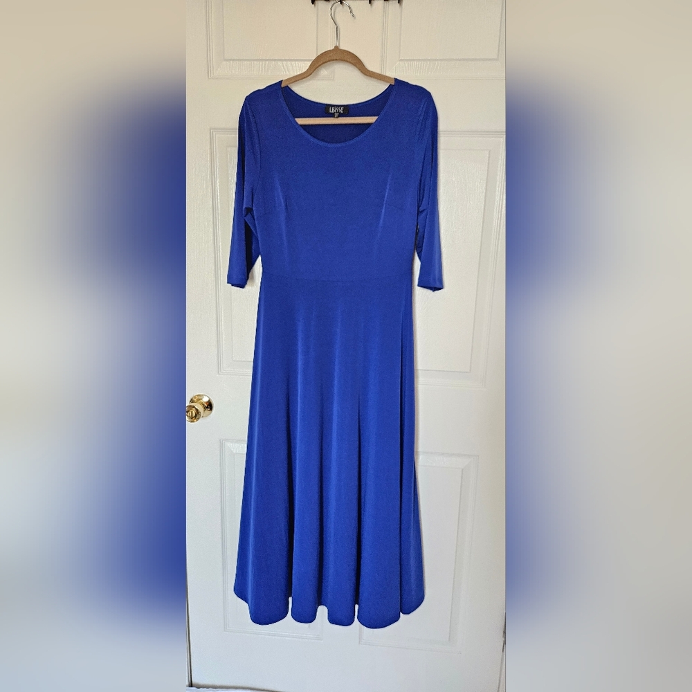 Elegant Blue Flowy Summer Dress